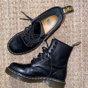 Dr Marten’s boots - womens size EU 37, black